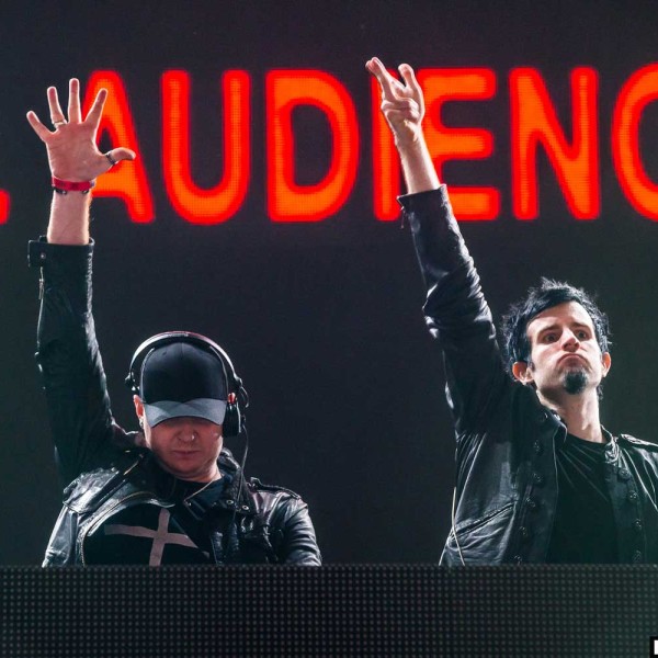 knife-party-live-pic